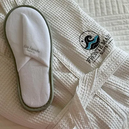 Fronte Mare - Sea Front Luxury With Private Patio * Benitses (Corfu)