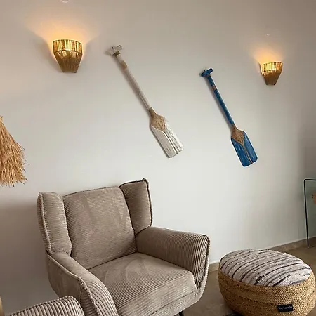 Lägenhet Fronte Mare - Sea Front Luxury With Private Patio *