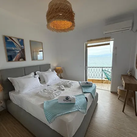 Fronte Mare - Sea Front Luxury With Private Patio *