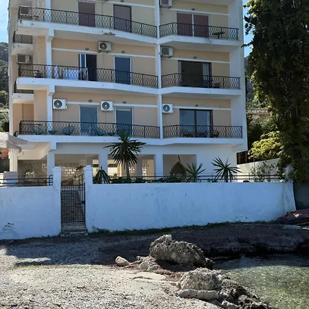 Fronte Mare - Sea Front Luxury With Private Patio