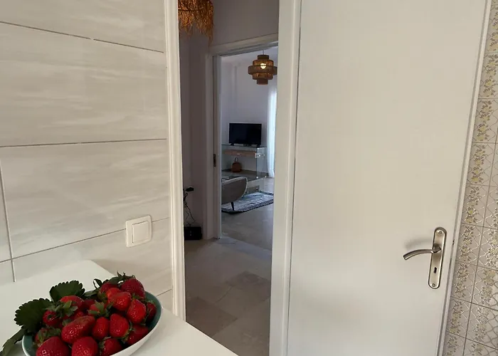 Fronte Mare - Sea Front Luxury With Private Patio * Mpenitses