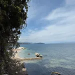 Fronte Mare - Sea Front Luxury With Private Patio * Benitses (Corfu)