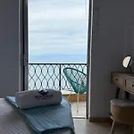 Fronte Mare - Sea Front Luxury With Private Patio Lägenhet Benitses (Corfu)