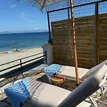 Fronte Mare - Sea Front Luxury With Private Patio Lägenhet Benitses (Corfu)