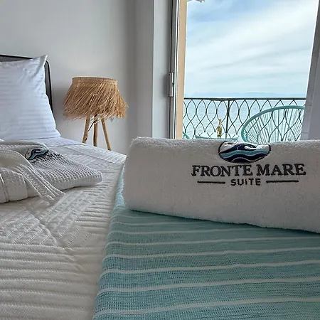 公寓 Fronte Mare - Sea Front Luxury With Private Patio