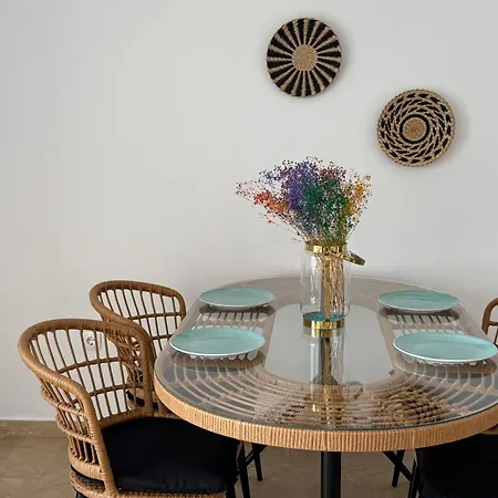 Fronte Mare - Sea Front Luxury With Private Patio 贝尼蔡斯