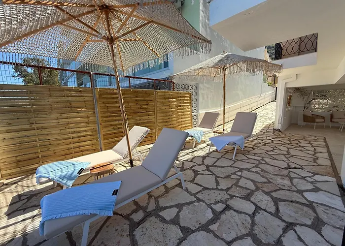 Fronte Mare - Sea Front Luxury With Private Patio 아파트 *