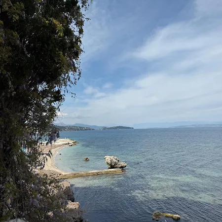 Fronte Mare - Sea Front Luxury With Private Patio * Benitses (Corfu)