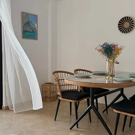 Fronte Mare - Sea Front Luxury With Private Patio * Mpenitses