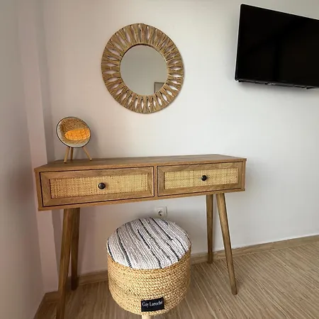 Lejlighed Fronte Mare - Sea Front Luxury With Private Patio *